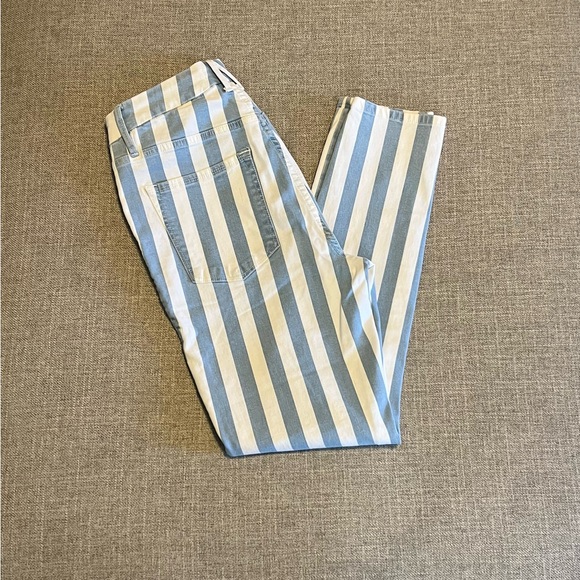 Good American Womens Blue High Rise Denim Ankle Cropped Jeans EUC Size 6/28 - Picture 4 of 7